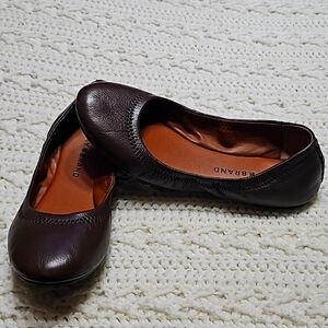 NEW LUCKY BRAND VALERINE SHOES AIZE 5.5 BROWN